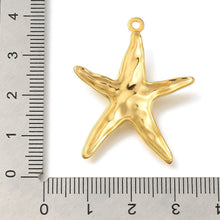 Cargar imagen en el visor de la galería, Charm Estrella de Mar Dorada (Acero Inoxidable)