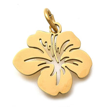 Cargar imagen en el visor de la galería, Charm de Flor en Acero Inoxidable 304 con Baño de Oro 18K – 14x14 mm