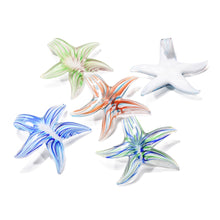 Cargar imagen en el visor de la galería, Dije de Estrella de Mar en Vidrio Hecho a Mano – Estilo Lampwork