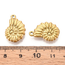 Cargar imagen en el visor de la galería, Charm Caracol Dorado (Acero Inoxidable)