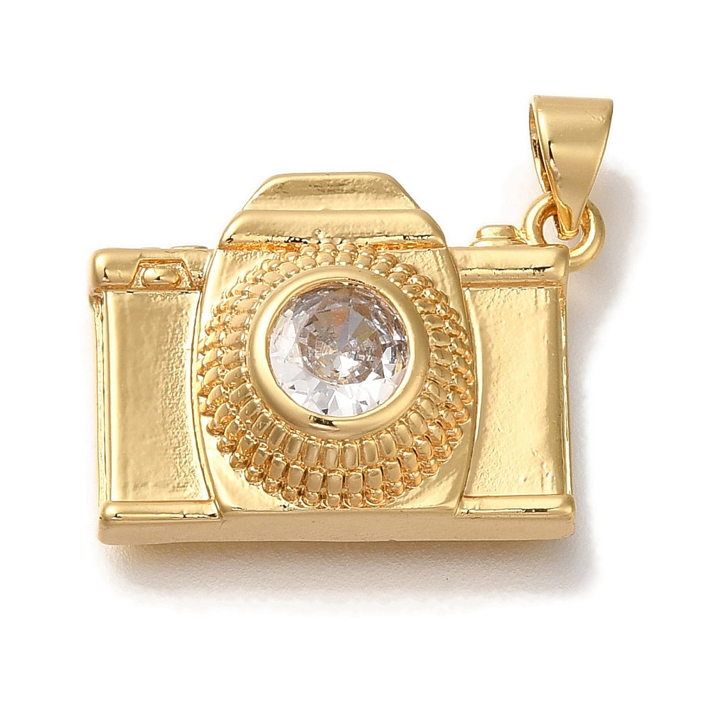 Colgante de cámara con zirconia cúbica micro pave, bañado en oro real de 18K.
